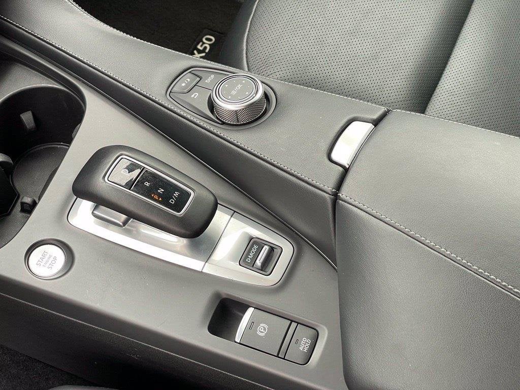 2023 INFINITI QX50 LUXE AWD