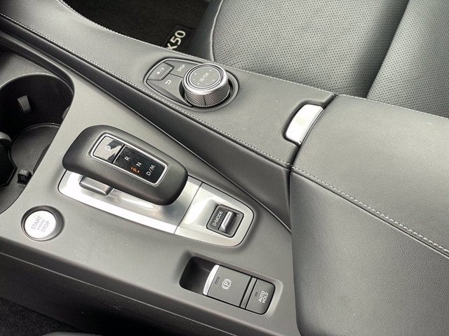 2023 INFINITI QX50 LUXE AWD