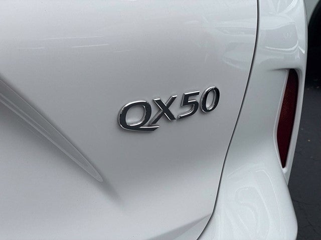 2023 INFINITI QX50 LUXE AWD