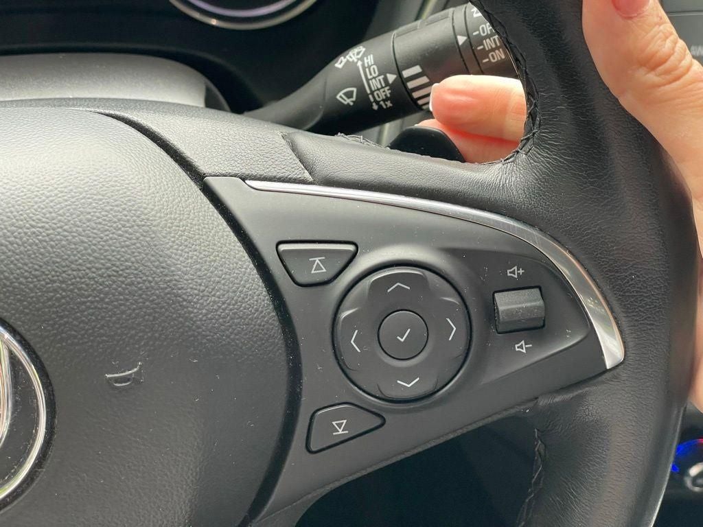 2021 Buick Enclave Essence