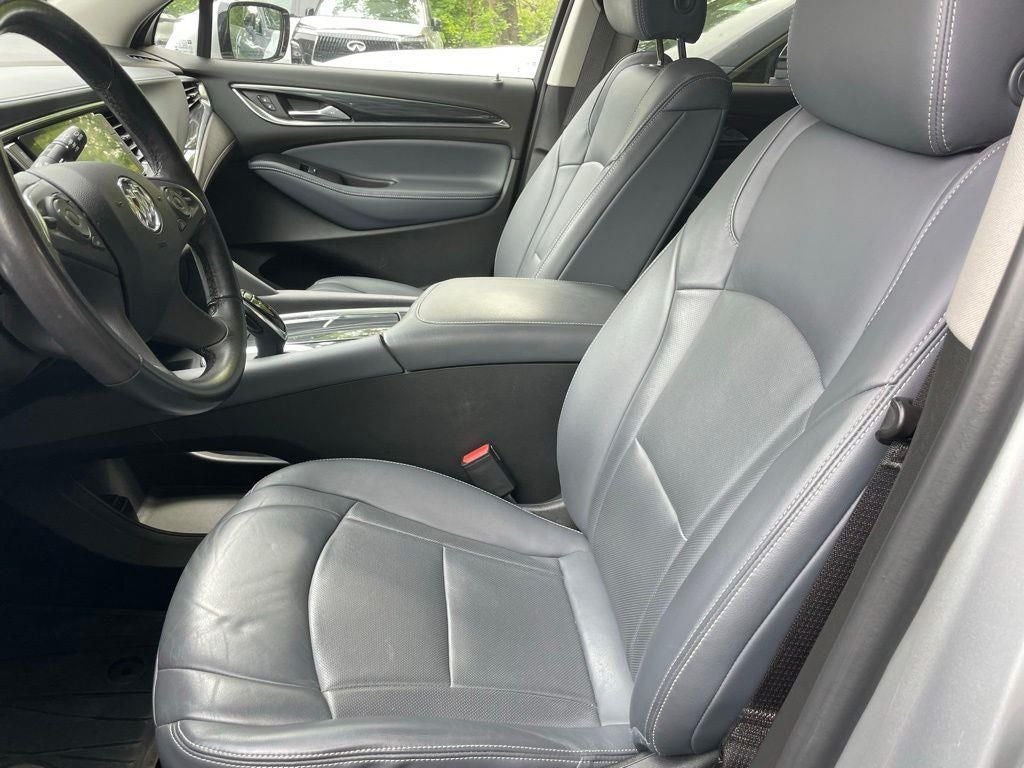 2021 Buick Enclave Essence