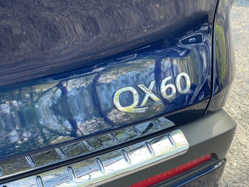 2025 INFINITI QX60 LUXE