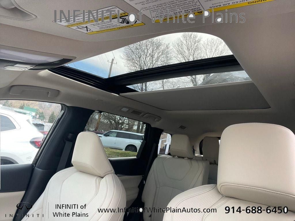 2025 INFINITI QX60 LUXE