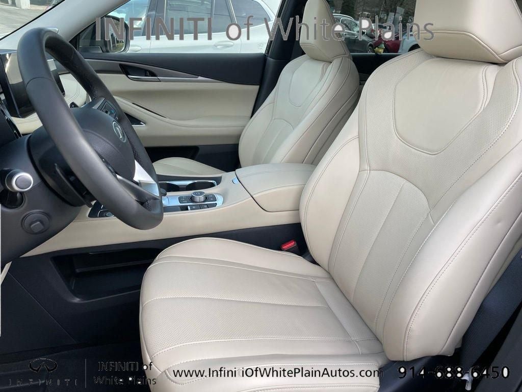 2025 INFINITI QX60 LUXE