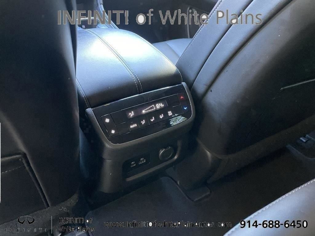 2023 INFINITI QX60 LUXE