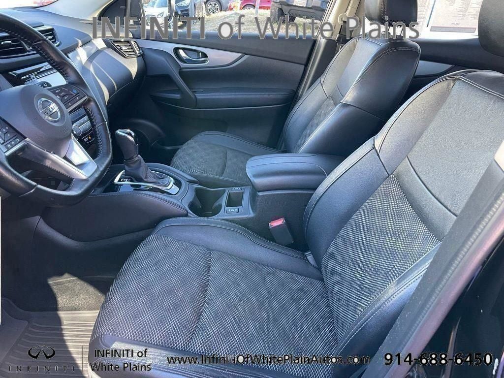 2020 Nissan Rogue Sport SV