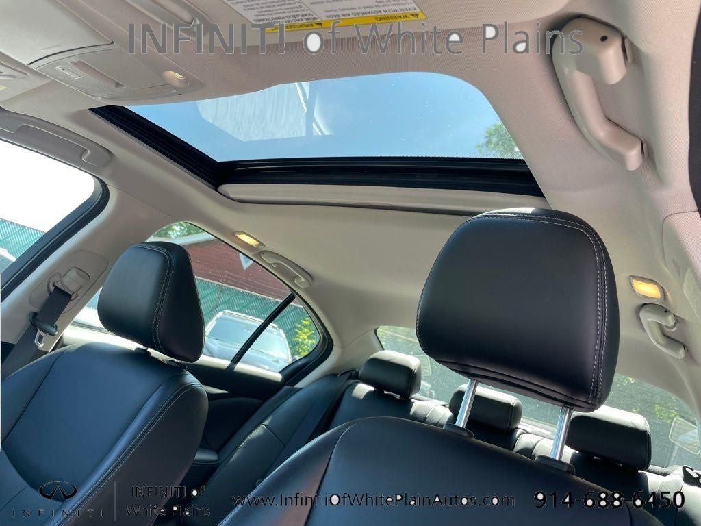 2023 INFINITI Q50 LUXE
