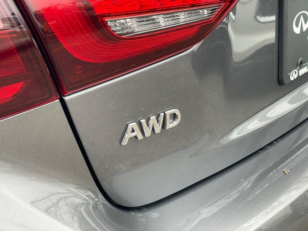 2023 INFINITI Q50 LUXE