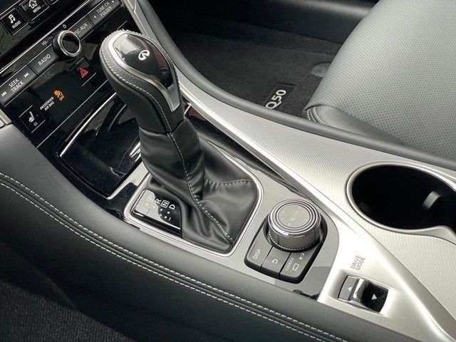 2022 INFINITI Q50 LUXE AWD