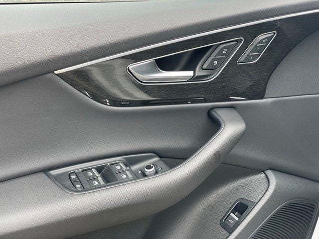 2021 Audi Q7 45 Premium Plus quattro