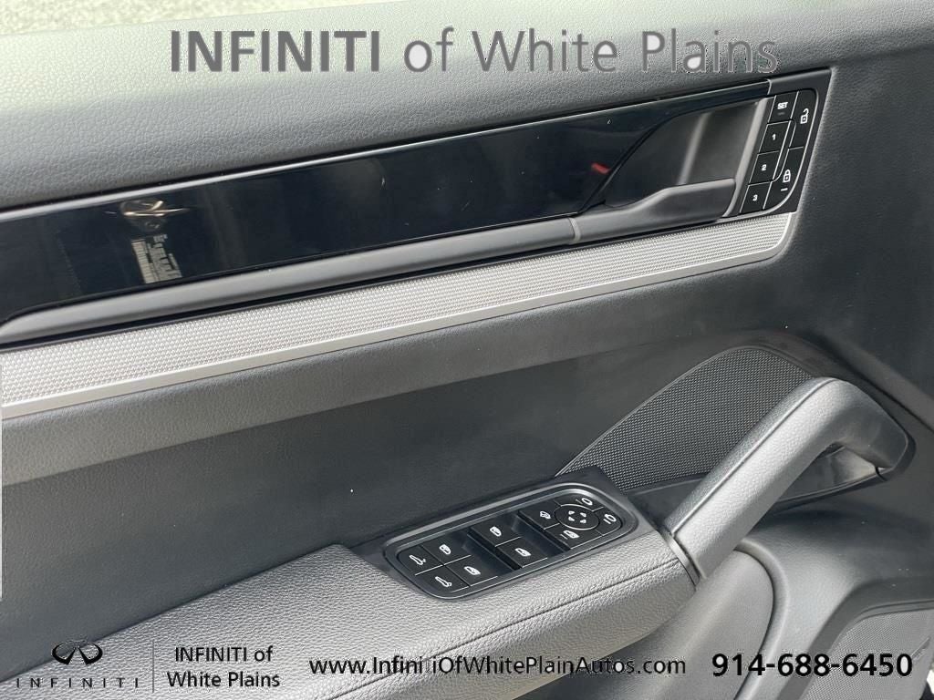 2024 Porsche Cayenne Base