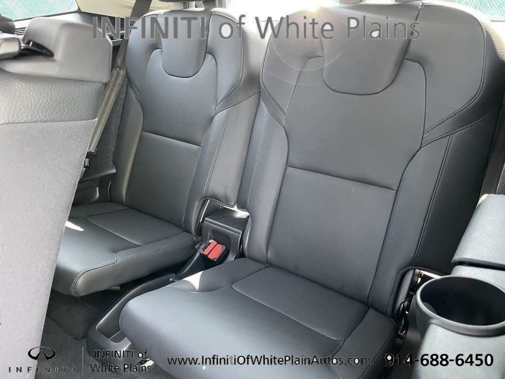 2023 Volvo XC90 B6 Plus 7-Seater w/Heated Leather, Navi, Moonroof, AWD,