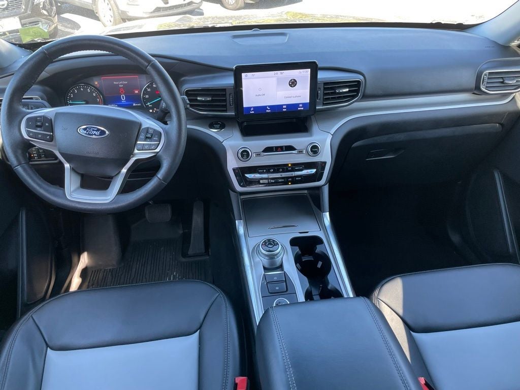 2023 Ford Explorer XLT 4x4