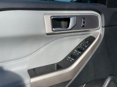2023 Ford Explorer XLT 4x4