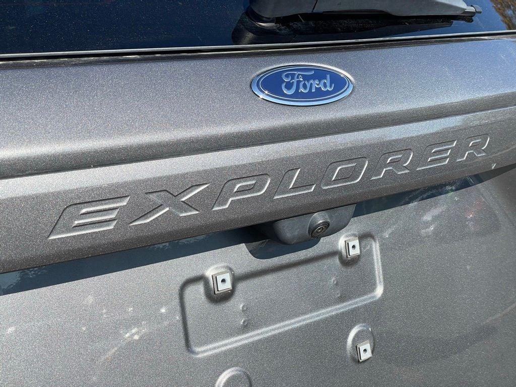 2023 Ford Explorer XLT 4x4