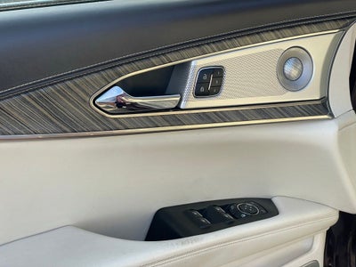 2019 Lincoln Nautilus Black Label