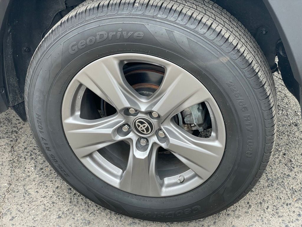 2024 Toyota RAV4 Hybrid LE