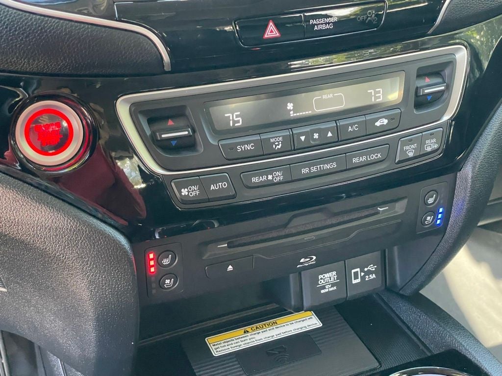 2022 Honda Pilot Elite AWD w/Navi, Hot/Cool Leather, Moonroof, Memory,