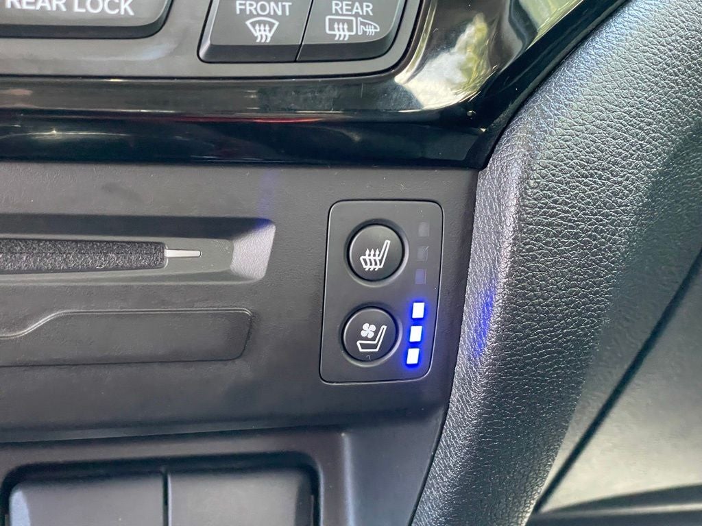 2022 Honda Pilot Elite AWD w/Navi, Hot/Cool Leather, Moonroof, Memory,