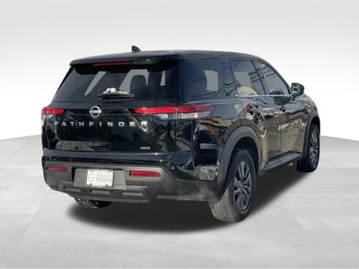 2022 Nissan Pathfinder S