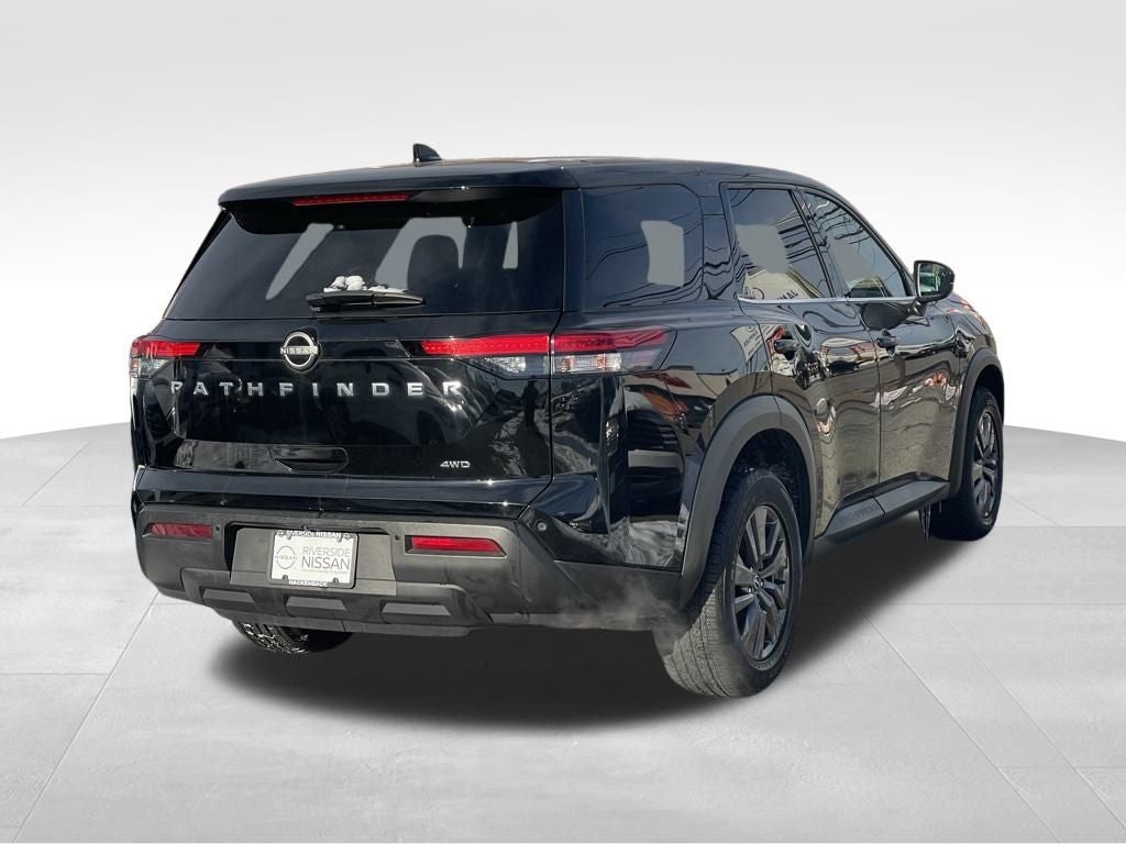 2022 Nissan Pathfinder S
