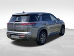 2023 Nissan Pathfinder S