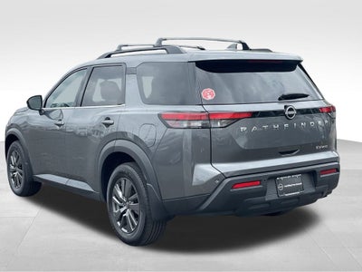 2022 Nissan Pathfinder SV 4WD