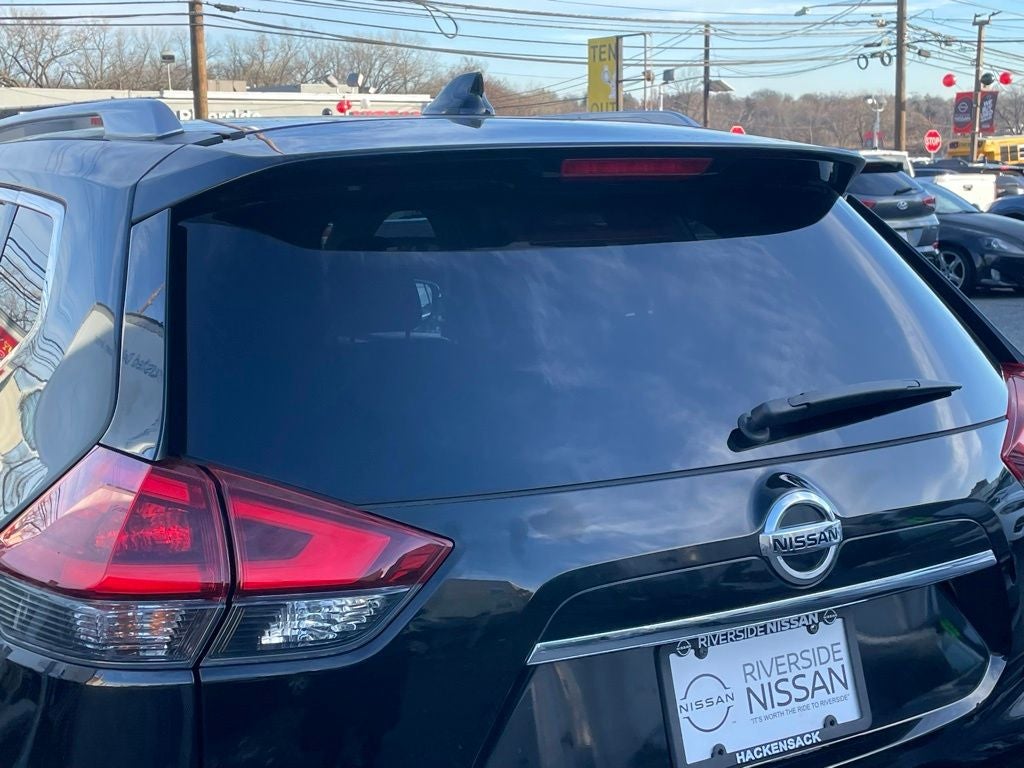 2020 Nissan Rogue SV