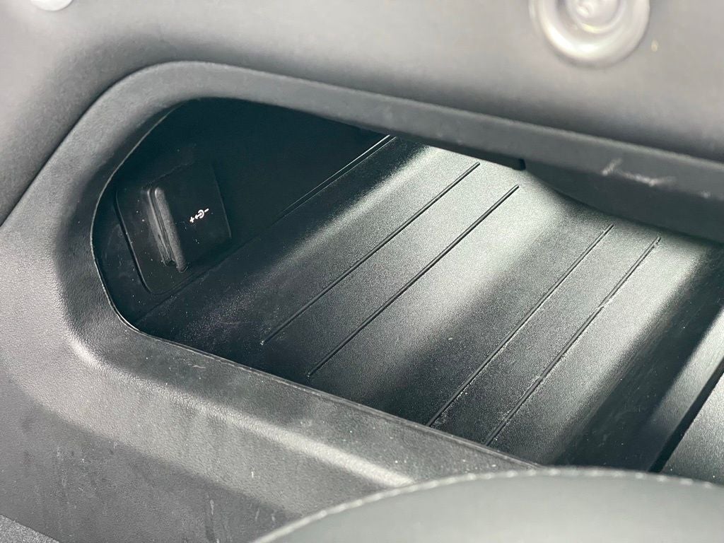 2025 Land Rover Defender 110 S