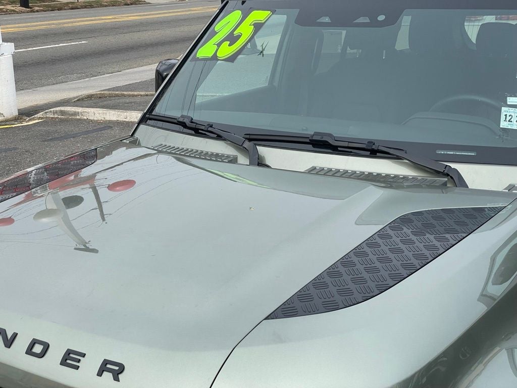 2025 Land Rover Defender 110 S