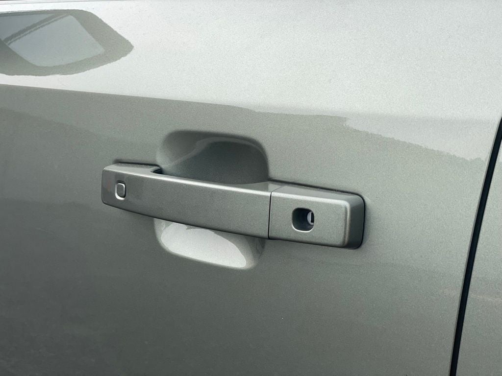 2025 Land Rover Defender 110 S