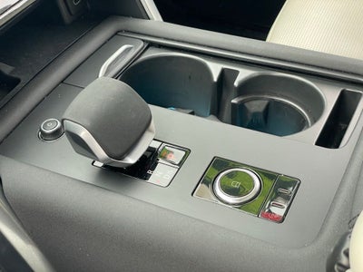 2025 Land Rover Discovery S