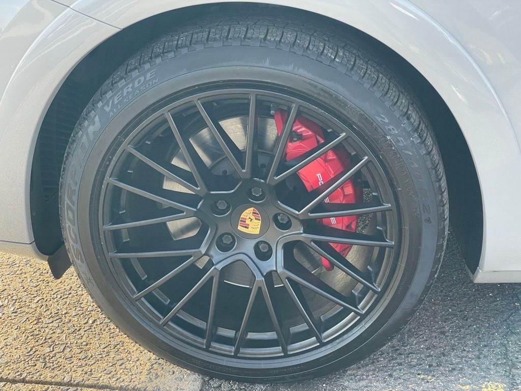 2022 Porsche Cayenne Coupe GTS