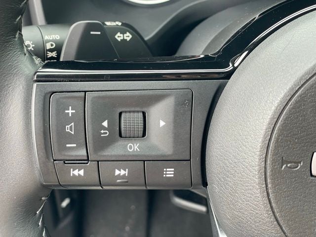 2023 Nissan Rogue SL Premium