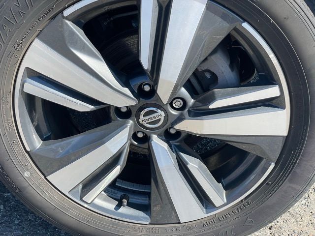2023 Nissan Rogue SL Premium