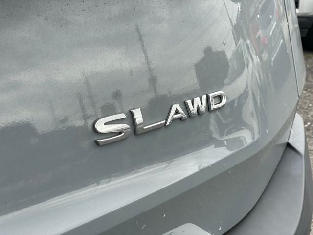 2022 Nissan Rogue SL