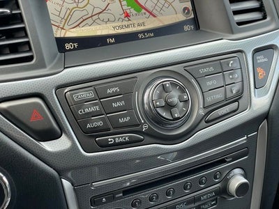 2020 Nissan Pathfinder SL