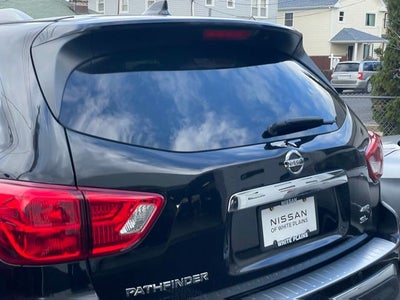 2020 Nissan Pathfinder SL