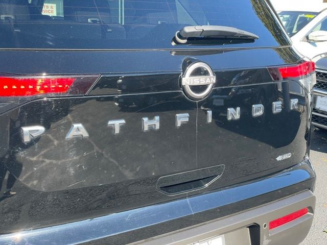 2023 Nissan Pathfinder S