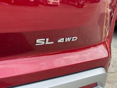 2023 Nissan Pathfinder SL w/Cross Bars