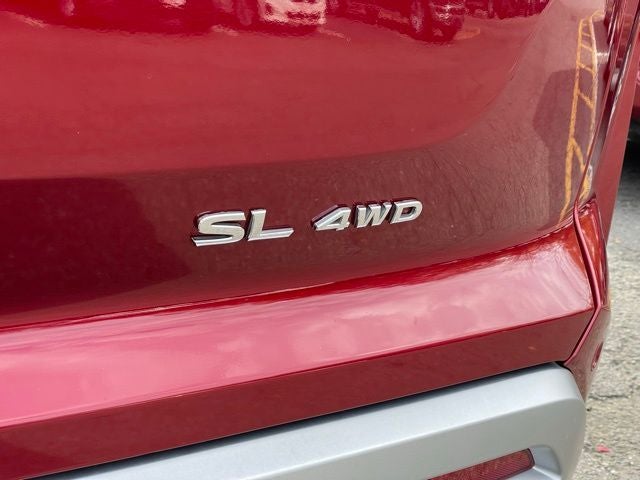 2023 Nissan Pathfinder SL w/Cross Bars