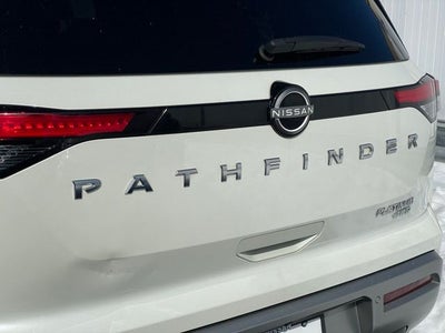 2023 Nissan Pathfinder Platinum