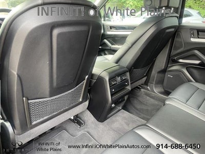 2024 Porsche Cayenne Base