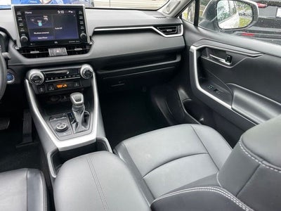 2022 Toyota RAV4 Hybrid XLE Premium