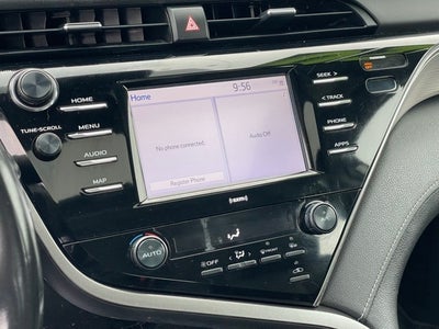 2020 Toyota Camry SE w/AWD, Cruise, Power Seat, Keyless Entry, CarPlay