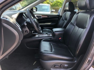 2020 Nissan Pathfinder Platinum