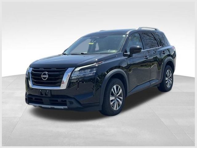 2023 Nissan Pathfinder SL 4WD's photo