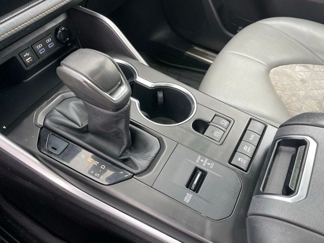 2022 Toyota Highlander Hybrid Bronze Edition