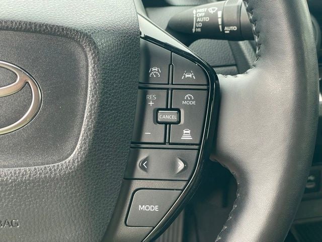 2023 Toyota Prius XLE