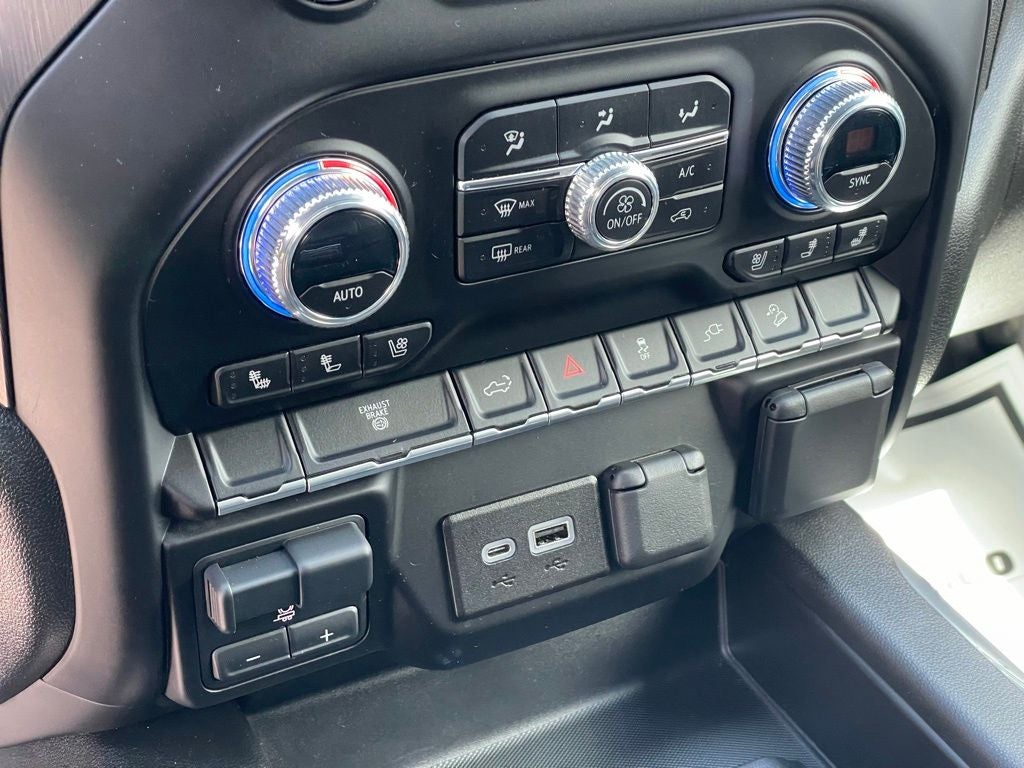 2023 GMC Sierra 2500HD AT4
